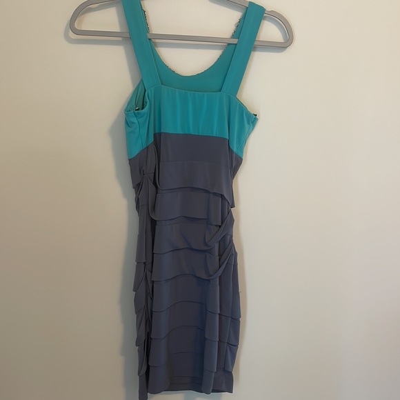 Small Body Con Dress - Picture 2 of 5